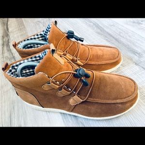 Womens boots  BRAND NEW! Size 8